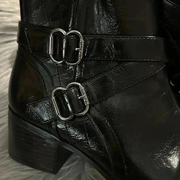 Unisa Payta Black Buckle Leather Boots  Bootie Size 9 Block Heel Fall EUC School - Picture 3 of 14